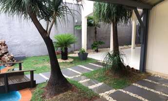 Imagem 2: Casa para venda tem 280 metros quadrados com 3 quartos em Morro dos Ingleses - São Paulo