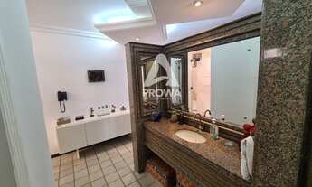 Imagem 6: Casa com planejados, adega e piscina à venda no Condomínio Portal das Águas