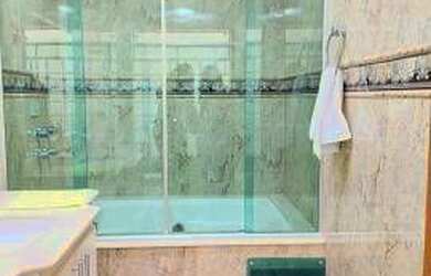 Imagem 12: Sobrado com 5 dormitórios, 456 m² - venda por R$ 1.750.000,00 ou aluguel por R$ 6.500,00/m