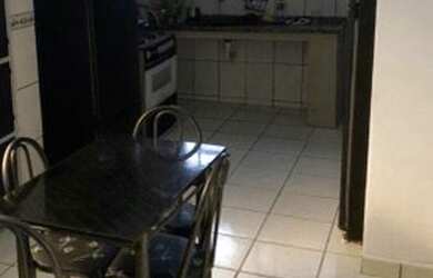 Imagem 4: Excelente Imóvel Amplo com 3 Casas à Venda na Região Vila Polopoli