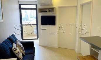 Imagem: Flat reformado com quarto, sala, cozinha