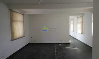 Imagem 2: Sala Comercial em frente do metrô