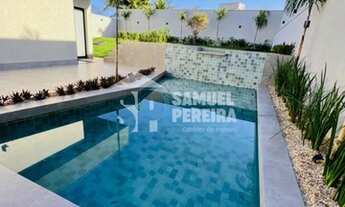 Imagem 3: Linda casa de condomínio possui 734m² com 4 suítes plenas em Condomínio do Lago - Goiânia