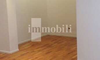 Imagem: Reformado próximo ao Shopping com janelão