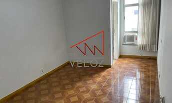 Imagem 3: Sala quarto na quadra da Praia do Flamengo!