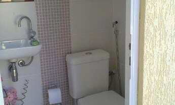 Imagem 4: Casa de condomínio com piscina para venda possui 180M² com 3 quartos