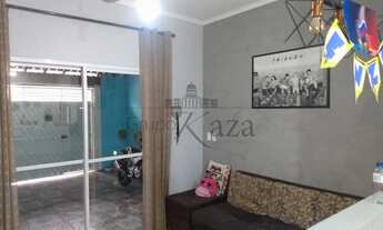 Imagem 5: Casa / Padrão - Vila Machado - Venda - Residencial