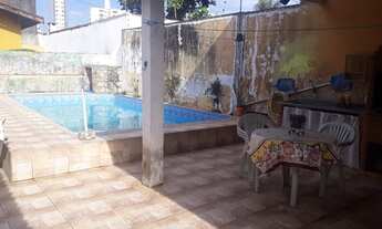 Imagem 7: Casa para venda possui 212 metros quadrados com 3 quartos em Flórida - Praia Grande - SP