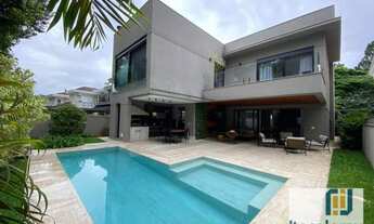 Imagem 2: Casa magnífica mobiliada para venda no Alphaville Conde