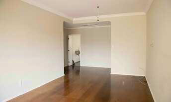 Imagem: Quot sessentão conservado quot ! Janelão