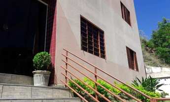 Imagem 2: Casa no bairro Jardim Cascatinha- Poços de Caldas- MG