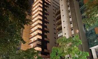 Imagem: More no coração da Praia do Canto!