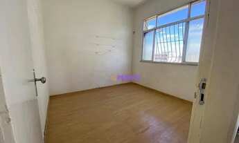 Imagem 5: Excelente planta de 2 quartos Icaraí primeira quadra da praia!!!