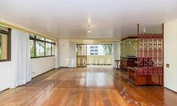 Imagem 2: Imóvel de 240m², com 4 dormitórios (sendo 1 suíte)