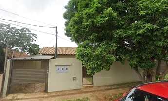 Imagem: Casa com 01 súite e 02 quartos para alugar