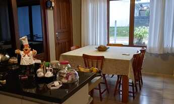 Imagem 7: Sobrado para venda tem 128 metros quadrados com 2 quartos em Ambrósio - Garopaba - SC