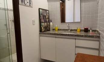 Imagem 4: Casa de condomínio para venda possui 370 metros quadrados com 5 quartos