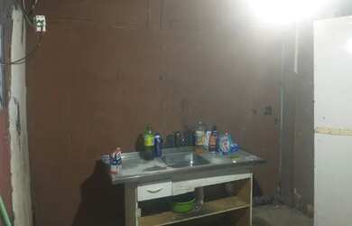 Imagem 2: Vende - se barraco já existe a 10 anos