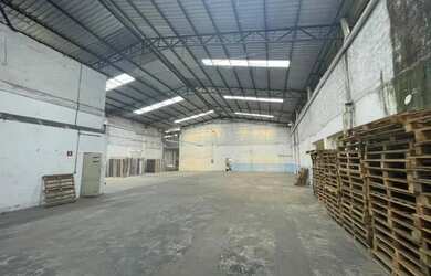 Imagem 6: Galpão comercial com 1.376 m² por 37 mil / Mensal