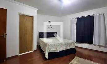 Imagem 5: Casa para Aluguel - Santa Teresinha, 3 Quartos, 300 m2