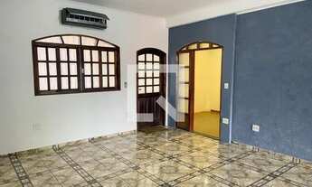 Imagem: Casa para Aluguel - Quitaúna, 3 Quartos