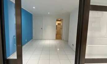 Imagem 4: LINDO 3 QUARTOS DE FUNDOS - TOTALMENTE REFORMADO - 78 MTS