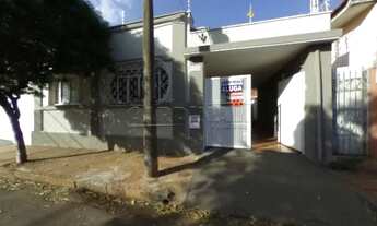 Imagem: Araraquara - Casa Padrão - Centro