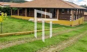 Imagem 3: Casa em condomínio fechado