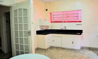 Imagem: Sobrado com 4 Dormitórios (2 Suítes)