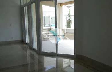 Imagem 4: Sobrado Condomínio Santa Clara 4 Suítes, 2 Escritórios, Espaço Gourmet e Piscina à venda