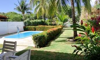 Imagem 5: Casa de condomínio para venda possui 370 metros quadrados com 5 quartos