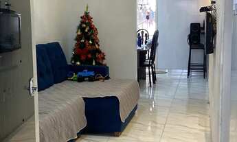 Imagem 2: Casa aconchegante com 3 quartos (1 suíte), quintal amplo e garagem - Oportunidade!