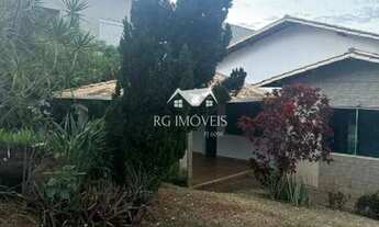 Imagem 5: Casa linear 3 quartos com suíte sendo 2 com closet, para locação no condomínio Serra dos B