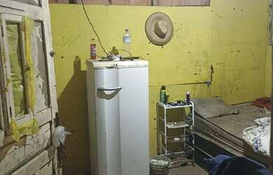 Imagem: Barraco com água e luz