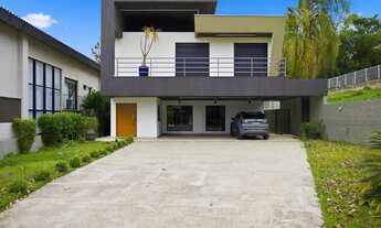 Imagem: Casa moderna a venda na Granja Viana no