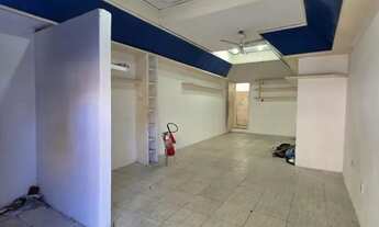 Imagem 2: Alugo loja, 40m², 1 wc, 1 vaga. Amaralina