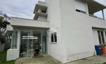 Imagem: Casa à venda na Barra da Lagoa