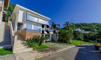 Imagem: Casa de Alto Padrão com 5 Suítes para