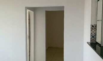 Imagem 2: Apartamento, 2º andar, 3/4, amplo, cozinha com armários, aceita carta crédito