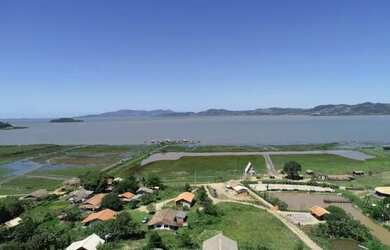 Imagem 5: Casa de Campo à Venda com 2 quartos, com vista para a Lagoa de Imaruí - Imaruí/SC