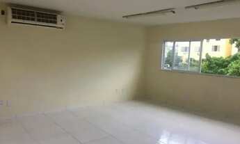 Imagem 2: Prédio 6 salas reversíveis e 3 lojas comerciais .Av. Juracy Magalhães 50