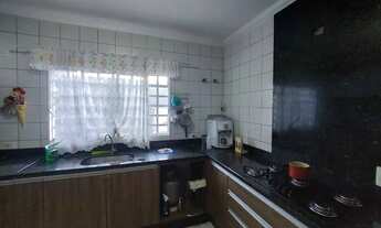 Imagem 6: ALUGA-SE! SOBRADO PARA LOCAÇÃO NA REGIÃO NOBRE DE MARINGÁ - EXCELENTE LOCALIZAÇÃO