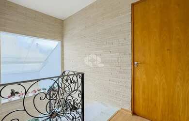 Imagem 7: 450m² privativos, 4 suítes, piscina aquecida e acabamentos de alto padrão na Chácara das P