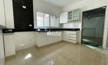 Imagem 7: Casa residencial com 3 quartos sendo 1 suíte disponível para locação no Bairro Minas Gerai