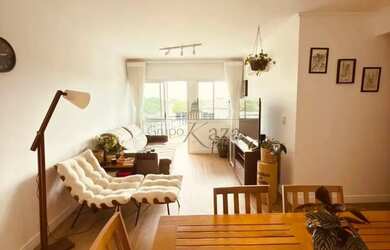 Imagem 2: Oportunidade - Apartamento - Vila Adyana - Edifício DeVille - 3 Dormitórios - 105m²