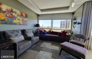 Imagem 2: Apartamento mobiliado com 03 dormiórios, transformado em 02 e 02 vagas de garage