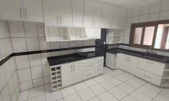 Imagem 4: Duas casas com ótima localização para venda!