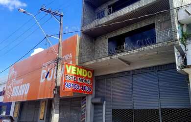 Imagem 3: Lene Pegado Vende Galpão com P/Comercial e Ap de 3 suítes nos altos com 2.200 m² P/Financ