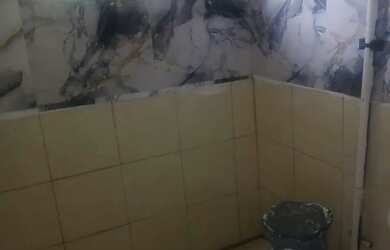 Imagem 6: Quartos com banheiro e pia