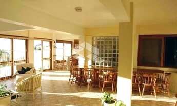 Imagem 3: Lindíssima residência em Teresópolis com vista panorâmica em três pisos